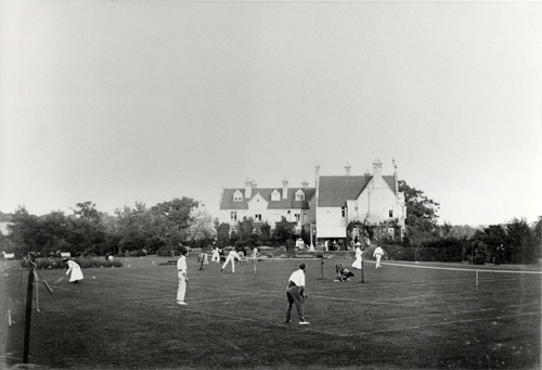 Tennis at Bromham House 1903